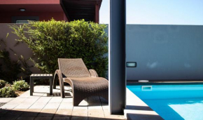 Hill Houses - Savoy Signature